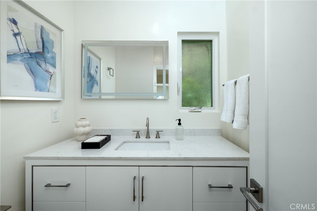 Residence 2 - Main Level Powder Room - 32227 Coast Hwy, Laguna Beach CA 92651 - photo 35