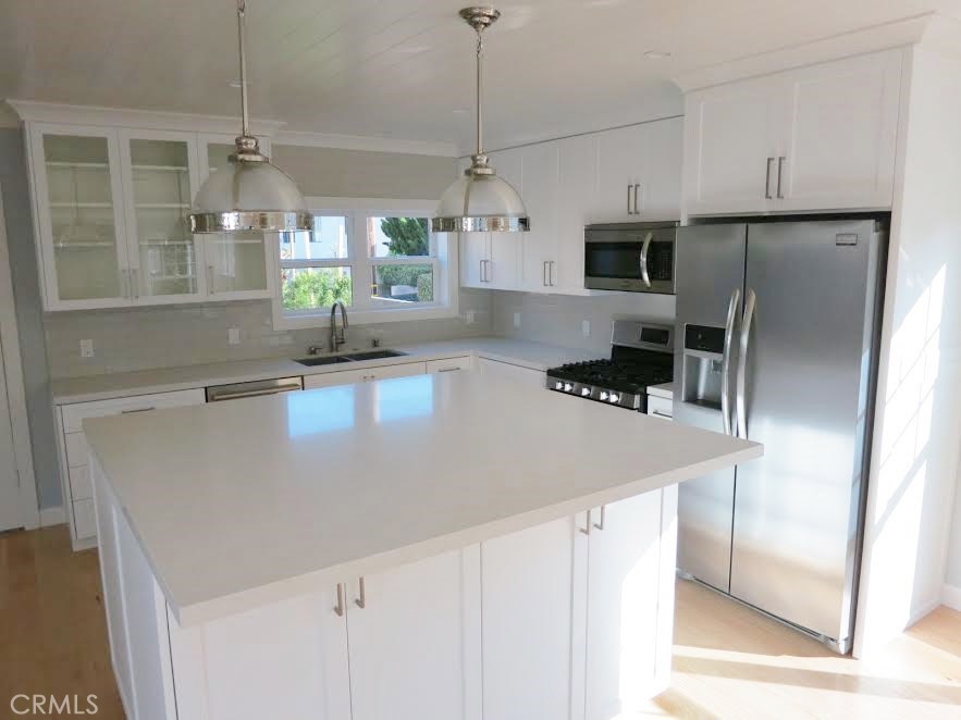 323 Locust Street, Laguna Beach CA 92651 - photo 1