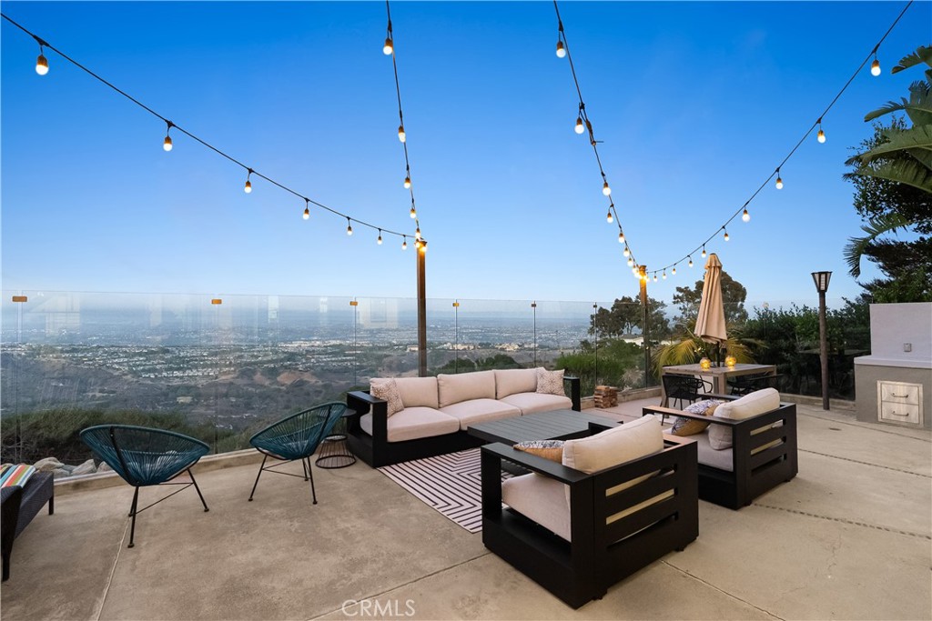 3230 Tyrol Drive, Laguna Beach CA 92651 - photo 5