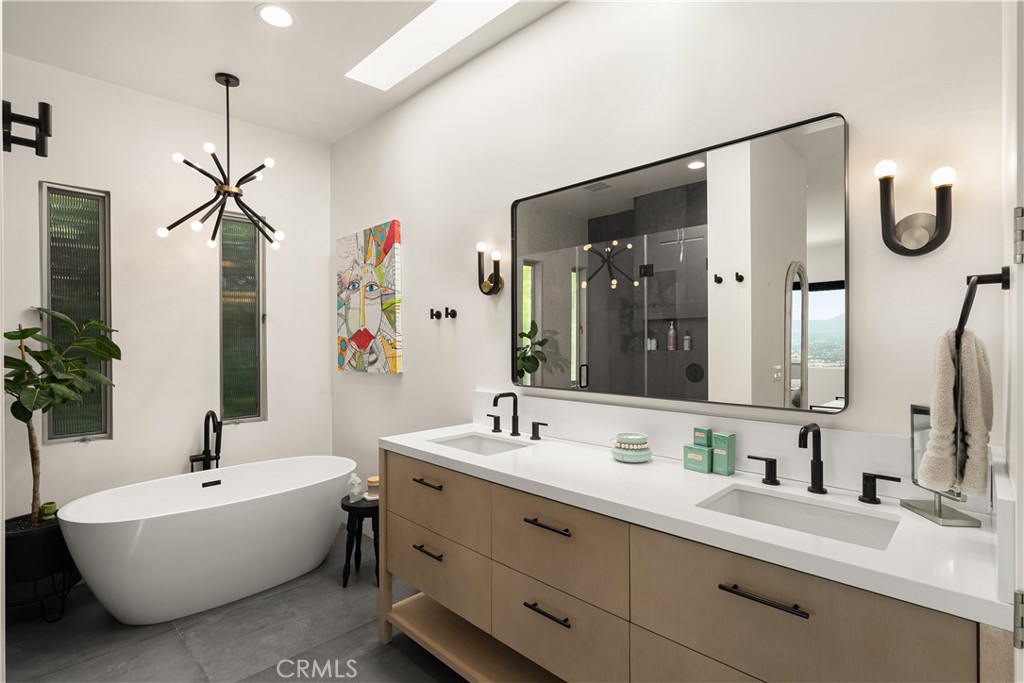 3230 Tyrol Drive, Laguna Beach CA 92651 - photo 13