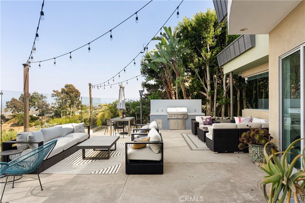 3230 Tyrol Drive, Laguna Beach CA 92651 - photo 33