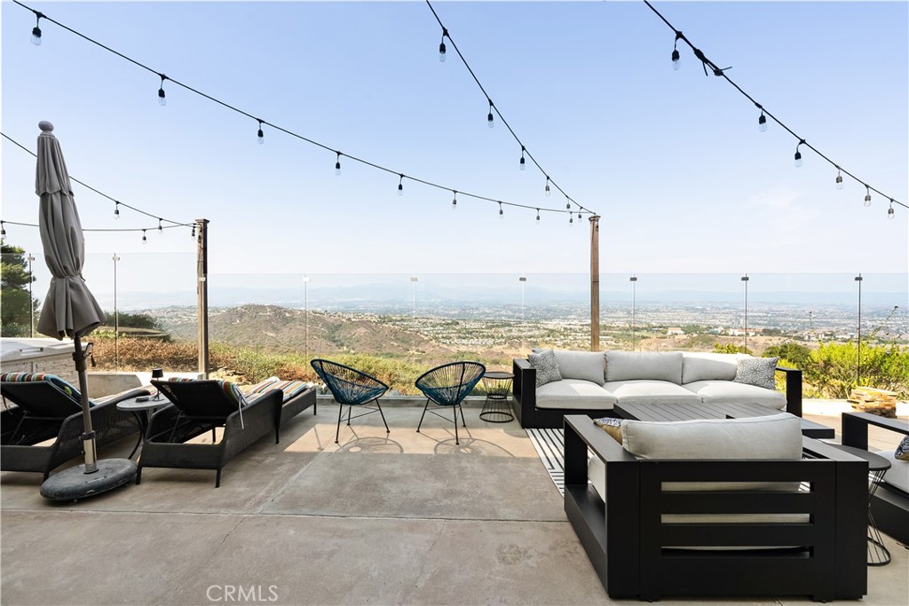 3230 Tyrol Drive, Laguna Beach CA 92651 - photo 35