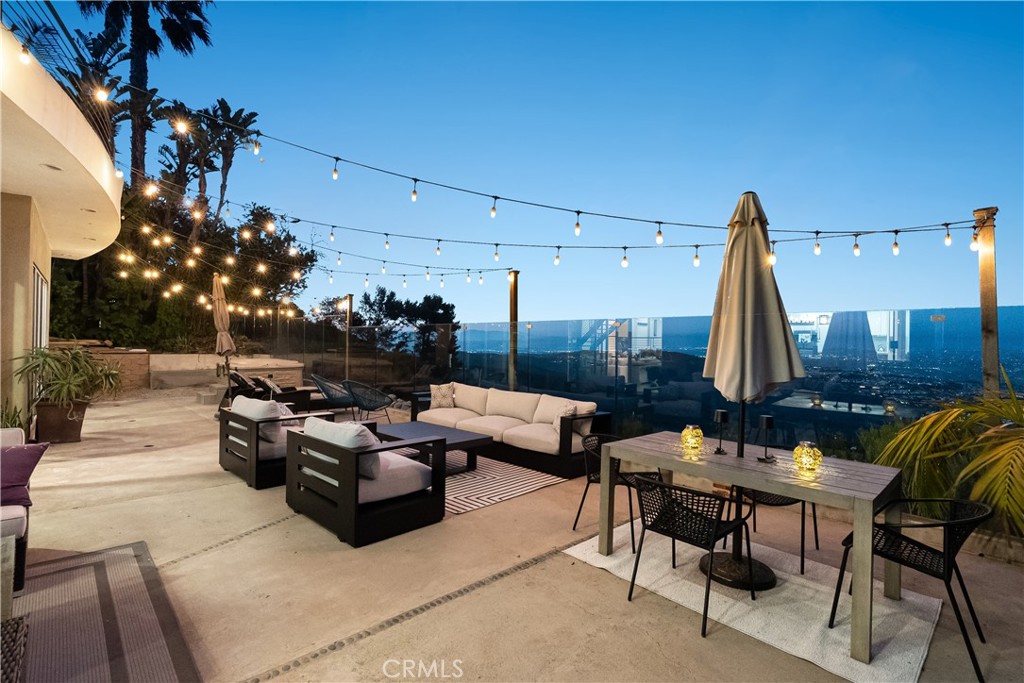 3230 Tyrol Drive, Laguna Beach CA 92651 - photo 52