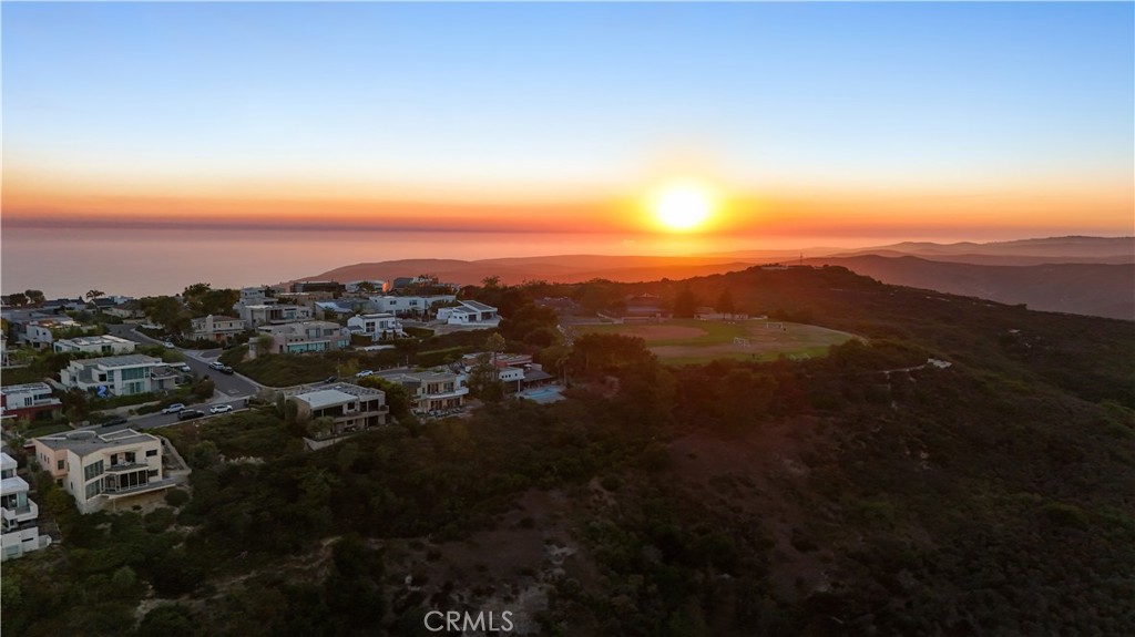 3230 Tyrol Drive, Laguna Beach CA 92651 - photo 56