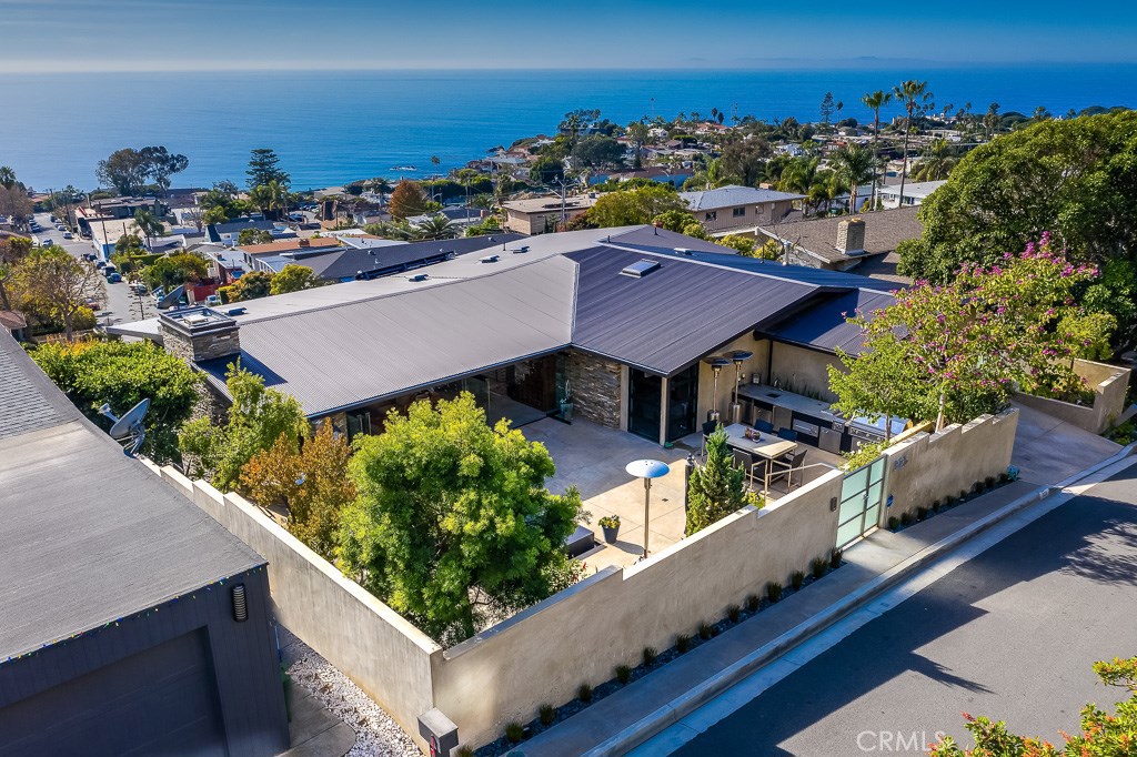325 Weymouth Place, Laguna Beach CA 92651 - photo 1