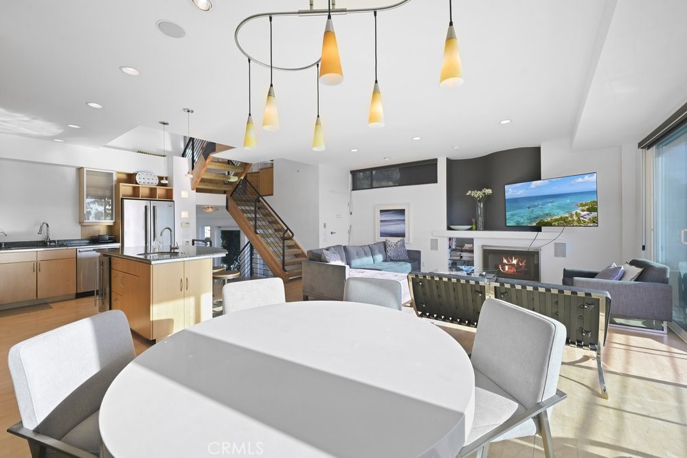 326 Loma Terrace, Laguna Beach CA 92651 - photo 5