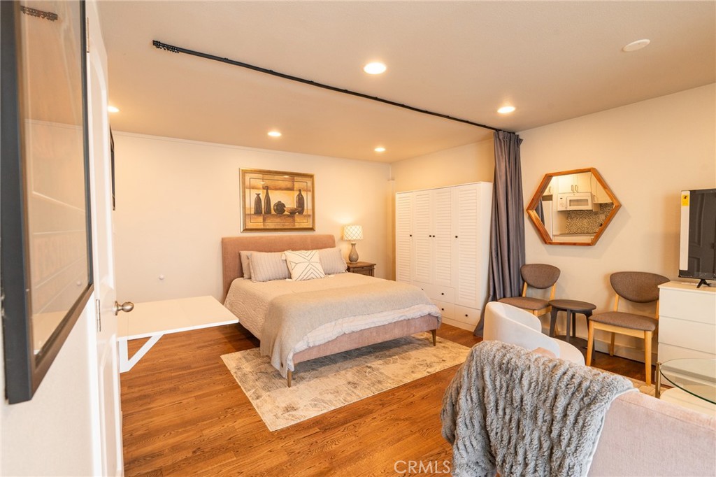 327 3rd Street V, Laguna Beach CA 92651 - photo 1