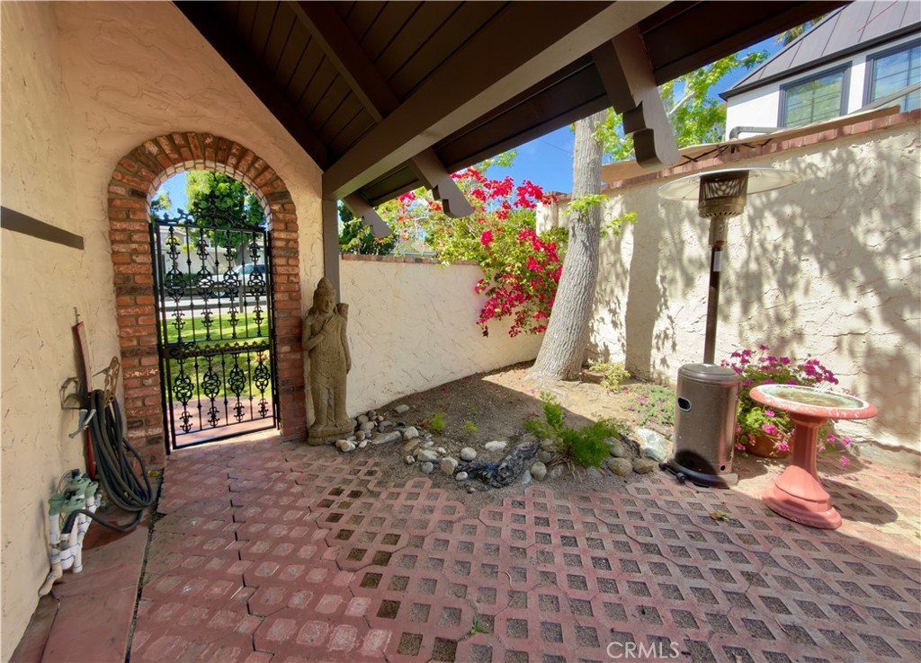 327 Aster, Laguna Beach CA 92651 - photo 15