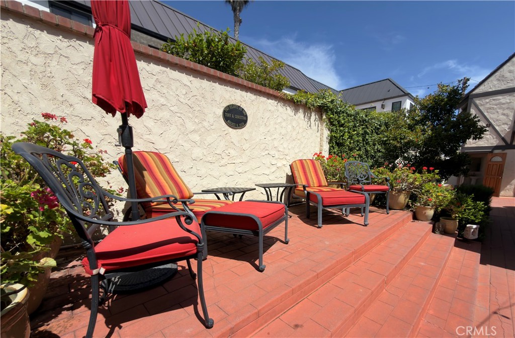327 Aster, Laguna Beach CA 92651 - photo 16