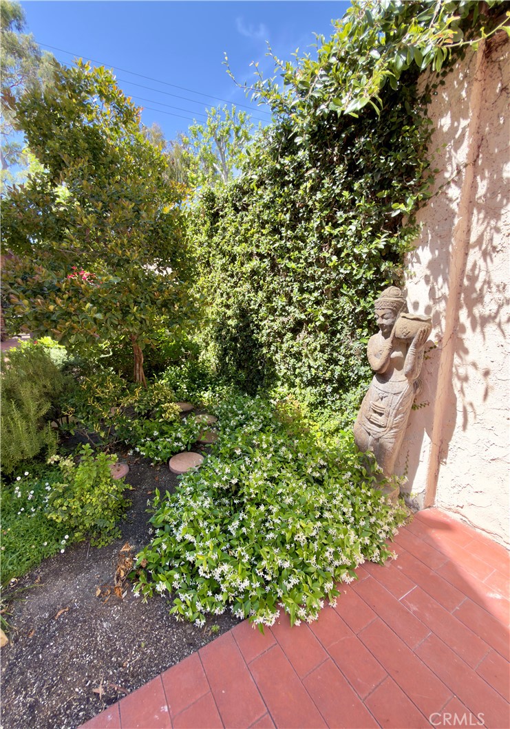 327 Aster, Laguna Beach CA 92651 - photo 47