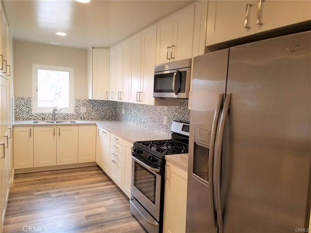 327 Third St, Laguna Beach CA 92651 - photo 1