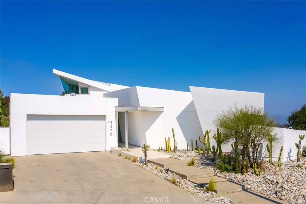 3270 Crestwood Circle, Laguna Beach CA 92651 - photo 1