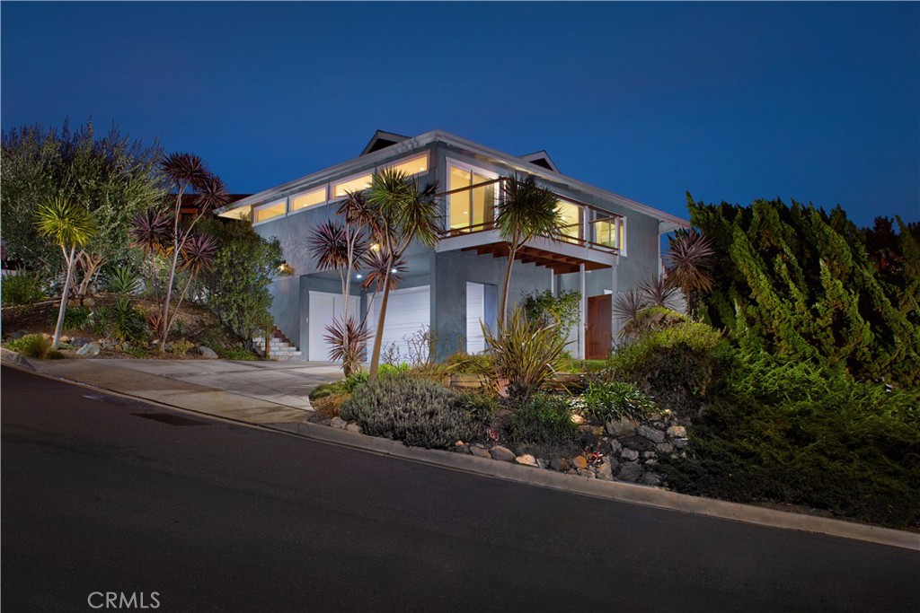 329 Dartmoor Street, Laguna Beach CA 92651 - photo 1