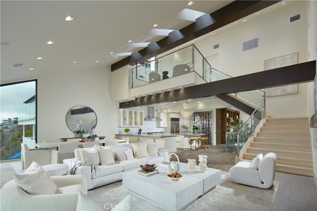 33 Bay Drive, Laguna Beach CA 92651 - photo 7
