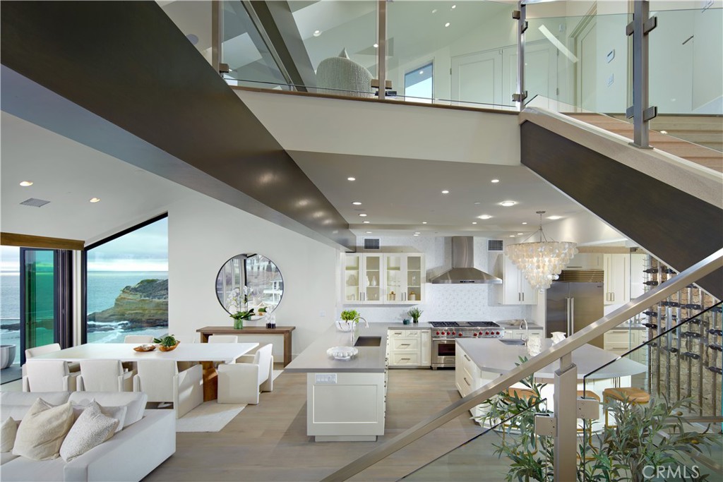 33 Bay Drive, Laguna Beach CA 92651 - photo 8