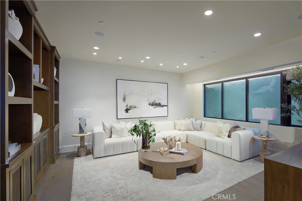 33 Bay Drive, Laguna Beach CA 92651 - photo 13