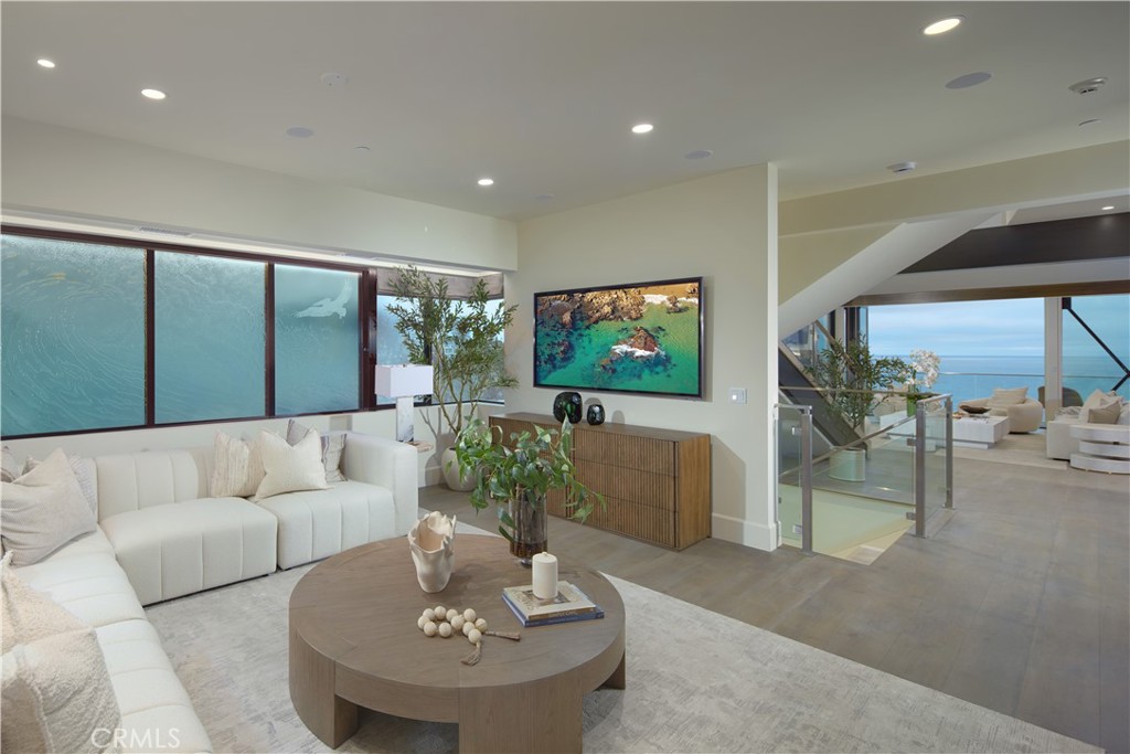 33 Bay Drive, Laguna Beach CA 92651 - photo 14