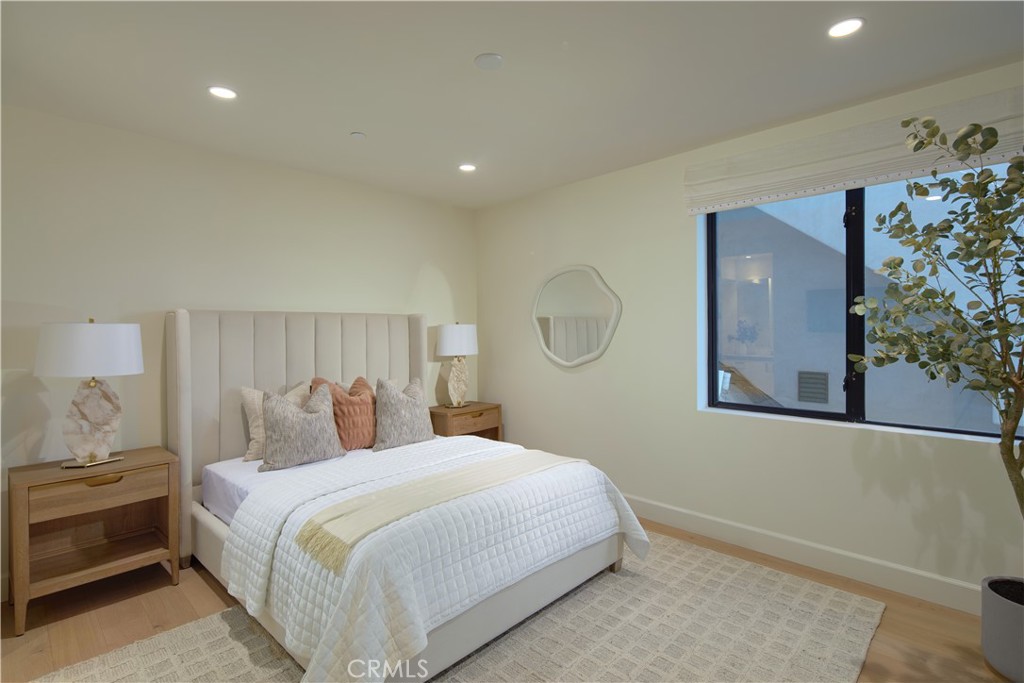 33 Bay Drive, Laguna Beach CA 92651 - photo 24
