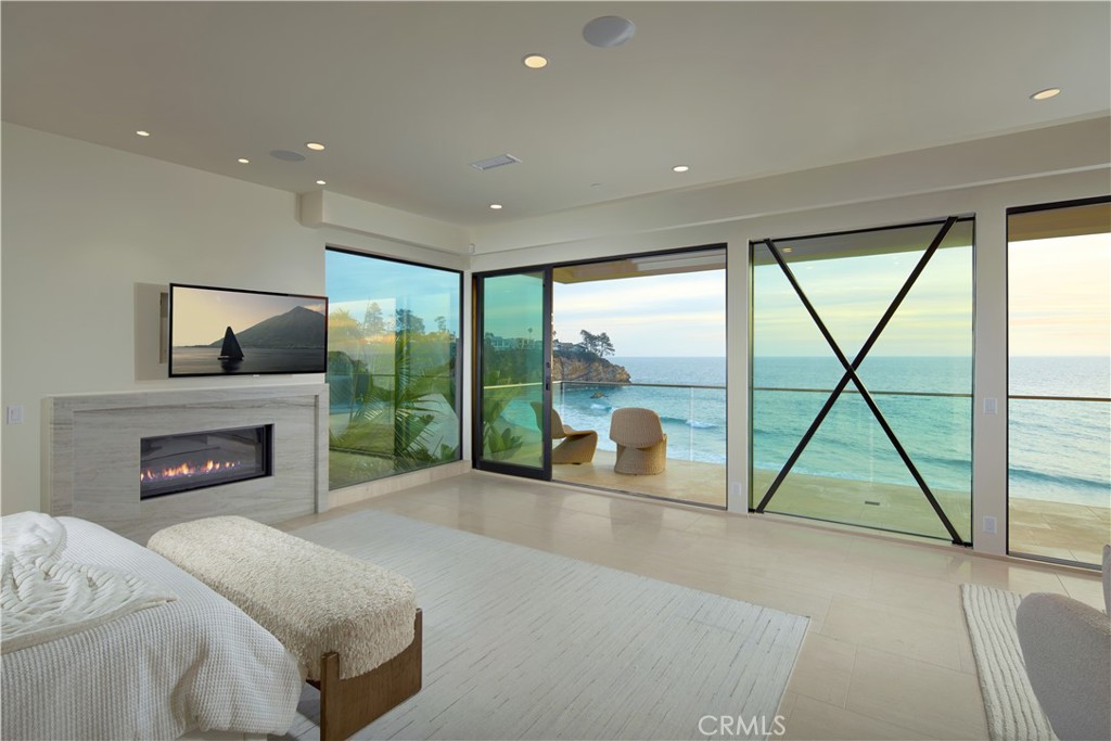 33 Bay Drive, Laguna Beach CA 92651 - photo 26