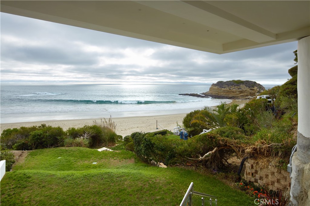 33 Bay Drive, Laguna Beach CA 92651 - photo 35