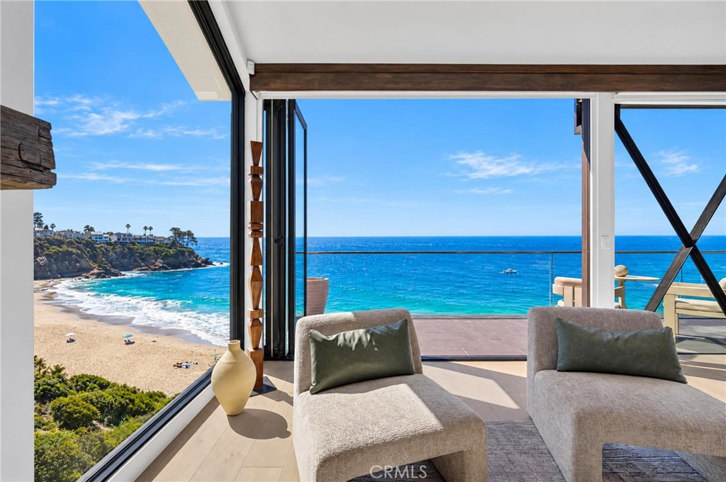 33 Bay Drive, Laguna Beach CA 92651 - photo 7