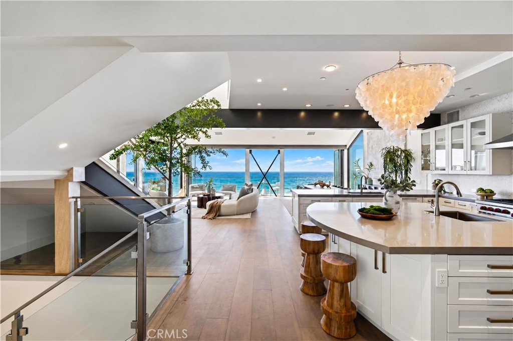 33 Bay Drive, Laguna Beach CA 92651 - photo 15
