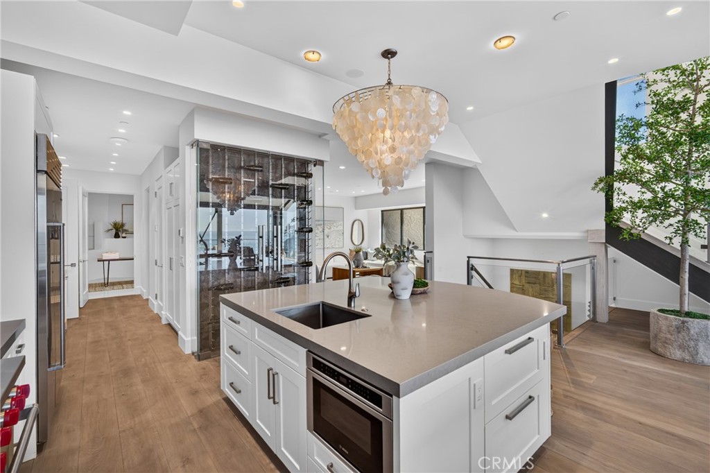 33 Bay Drive, Laguna Beach CA 92651 - photo 16