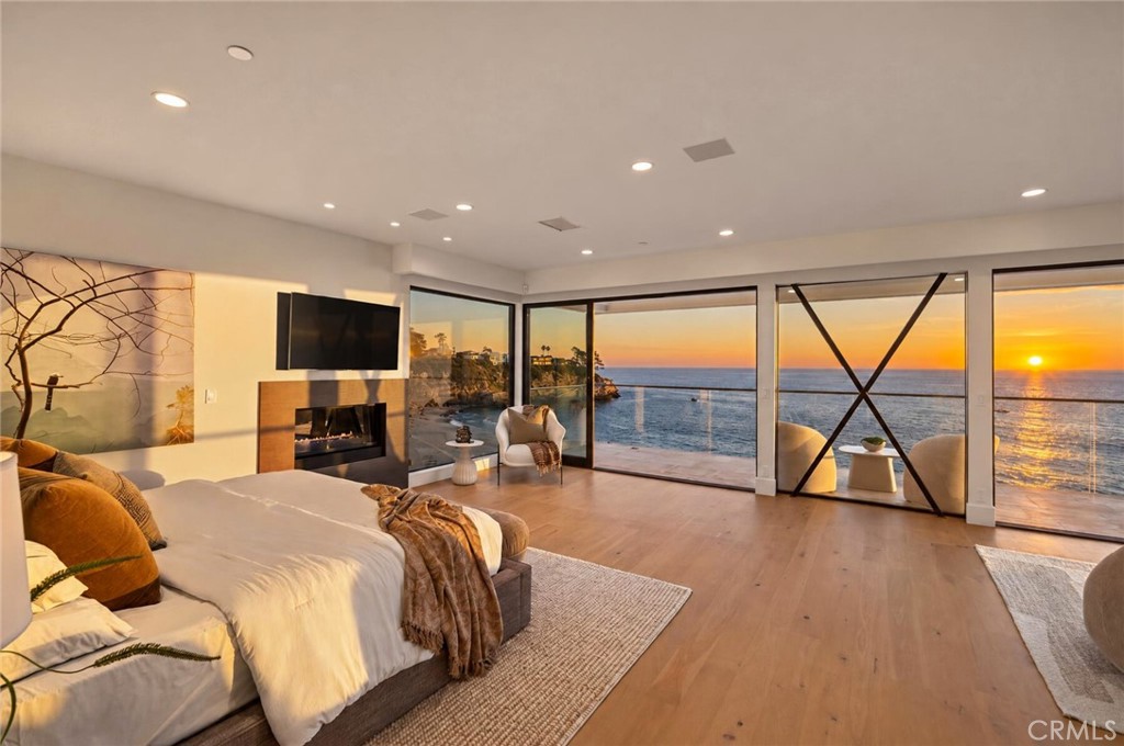 33 Bay Drive, Laguna Beach CA 92651 - photo 28