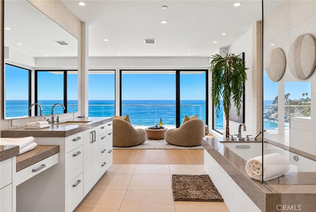 33 Bay Drive, Laguna Beach CA 92651 - photo 30