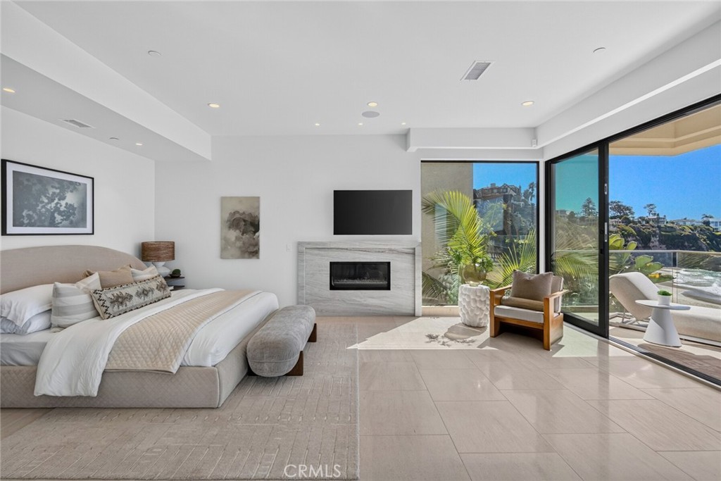 33 Bay Drive, Laguna Beach CA 92651 - photo 36