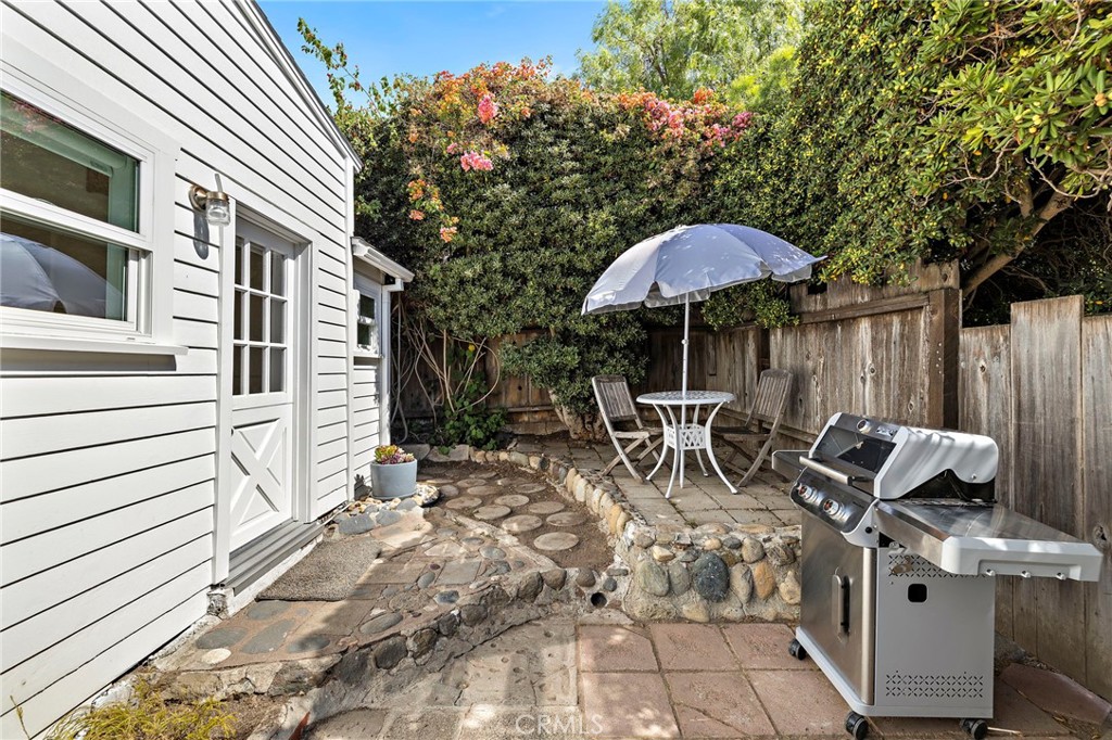 330 1/2 Jasmine Street, Laguna Beach CA 92651 - photo 3
