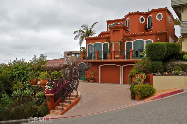 Ever changing SPECTACULAR coastal views from this masterpiece of a home! Impeccable craftsmanship and design throughout - 330 Cajon Terrace, Laguna Beach CA 92651 - photo 1