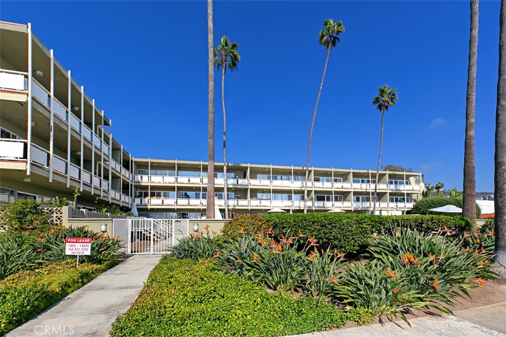 330 Cliff Drive 204, Laguna Beach CA 92651 - photo 1