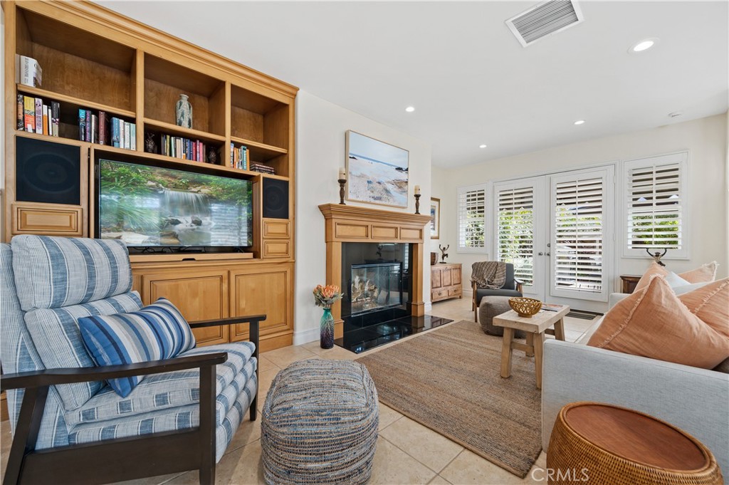 334 Locust Street 2, Laguna Beach CA 92651 - photo 15
