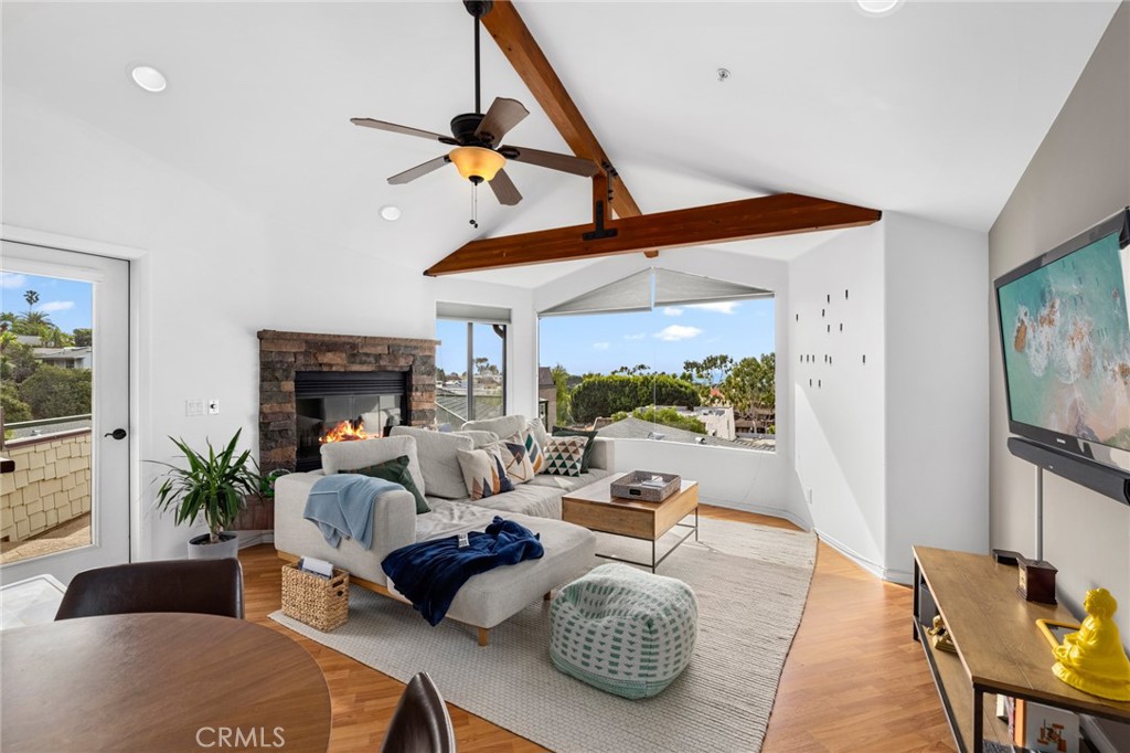 338 Y - Living room with handsome fireplaces. - 336 Y Place, Laguna Beach CA 92651 - photo 1