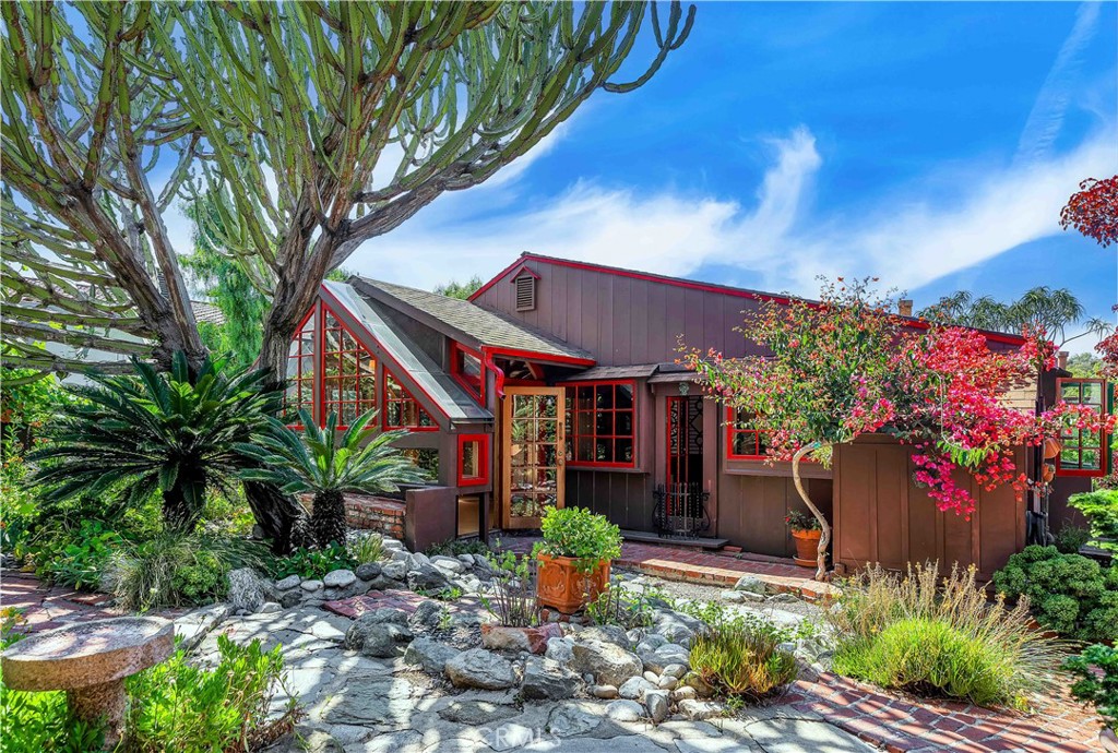 339 Saint Anns Drive, Laguna Beach CA 92651 - photo 14