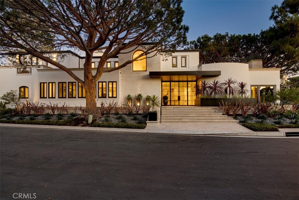 34 Smithcliffs, Laguna Beach CA 92651 - photo 1