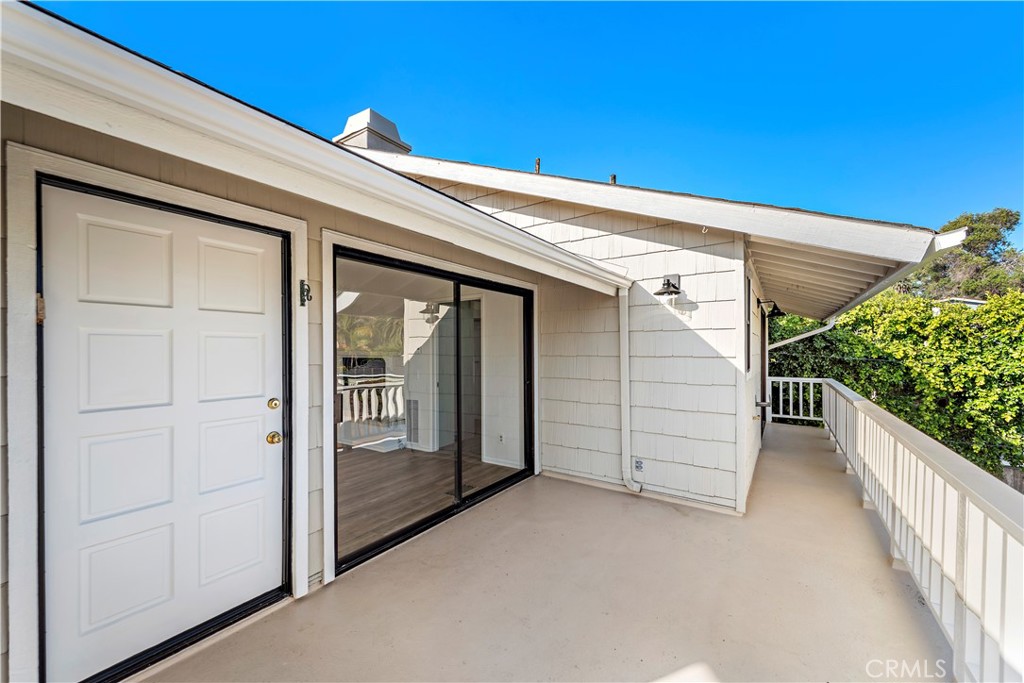 342 Poplar Street, Laguna Beach CA 92651 - photo 2