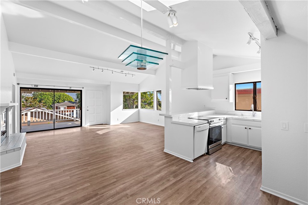 342 Poplar Street, Laguna Beach CA 92651 - photo 5