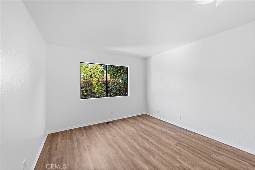 342 Poplar Street, Laguna Beach CA 92651 - photo 15