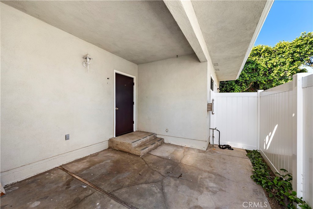 342 Poplar Street, Laguna Beach CA 92651 - photo 25