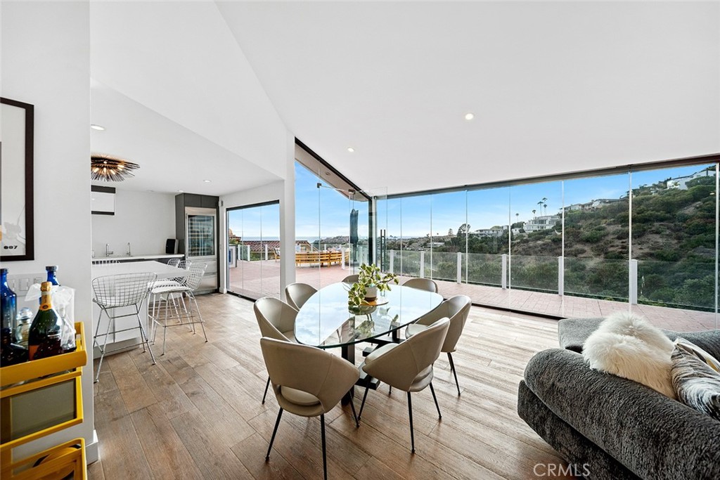 343 Emerald Bay, Laguna Beach CA 92651 - photo 4
