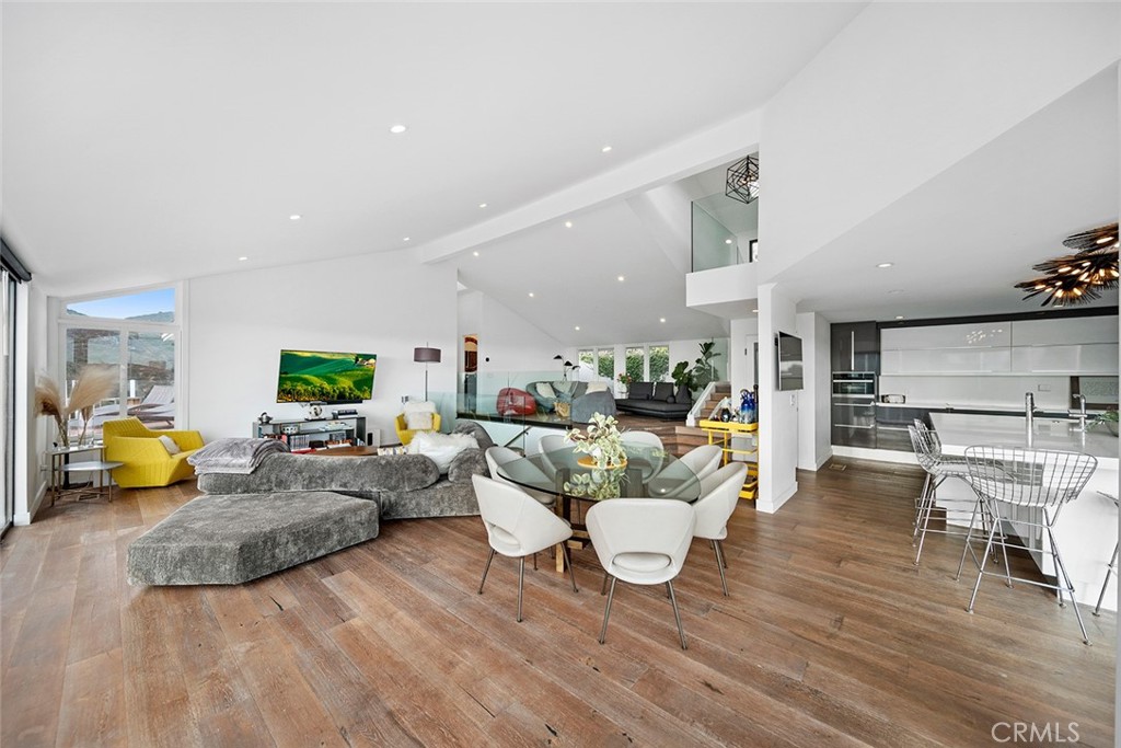 Great Room - 343 Emerald Bay, Laguna Beach CA 92651 - photo 7