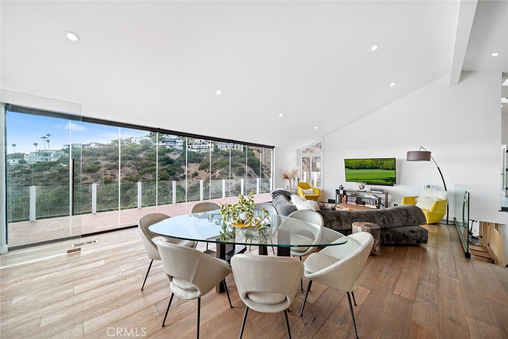 343 Emerald Bay, Laguna Beach CA 92651 - photo 10