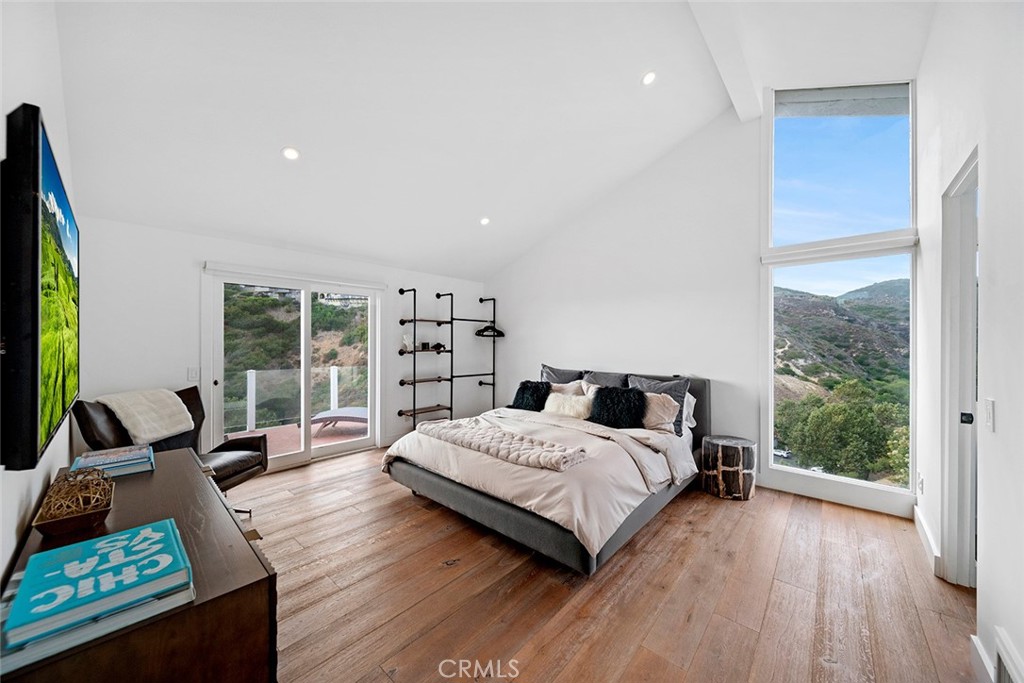 Secondary Bedroom - 343 Emerald Bay, Laguna Beach CA 92651 - photo 30