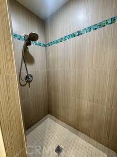 Lovely & spacious shower - 343 Myrtle Street B, Laguna Beach CA 92651 - photo 17