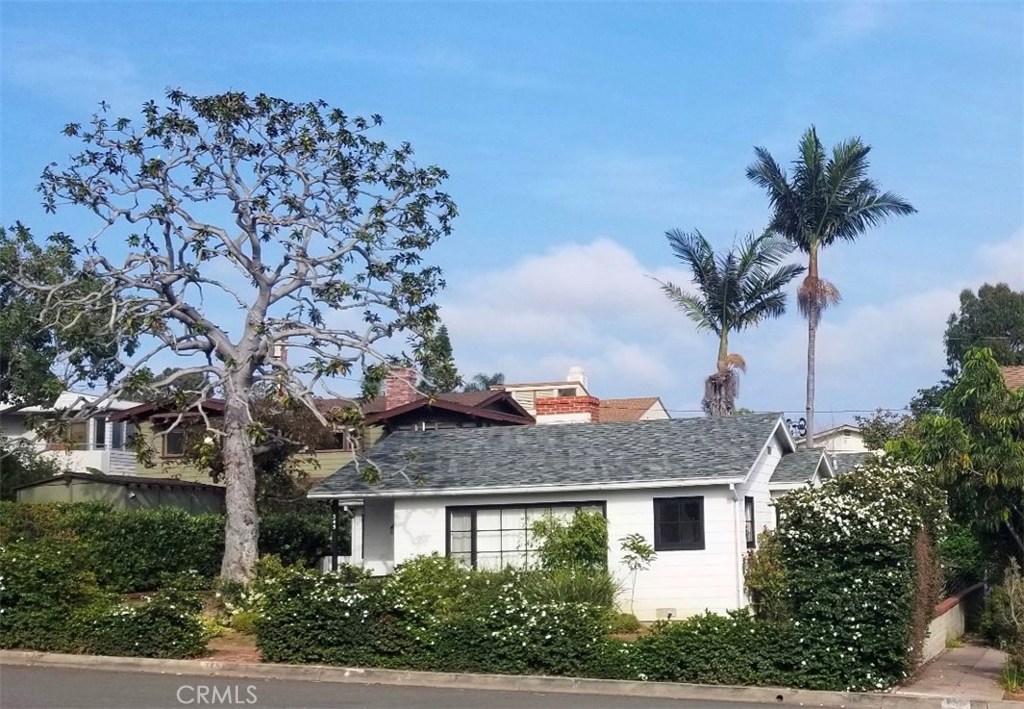 345 Hawthorne Road, Laguna Beach CA 92651 - photo 1