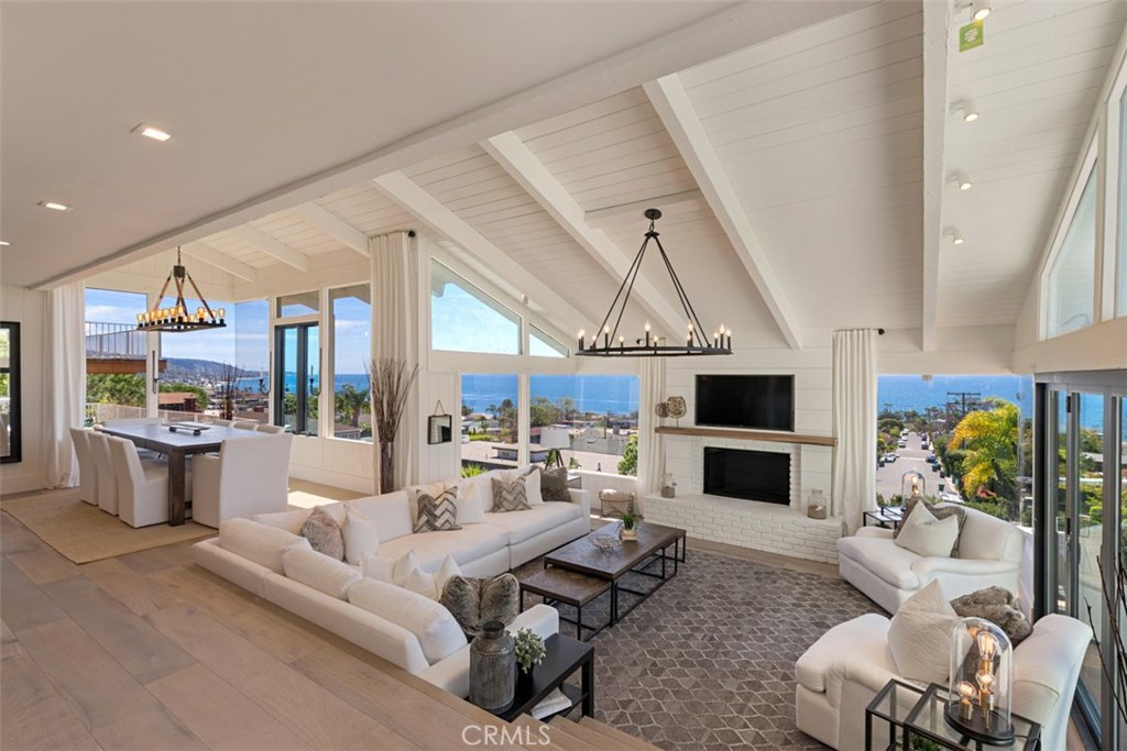 345 Heather Place, Laguna Beach CA 92651 - photo 1