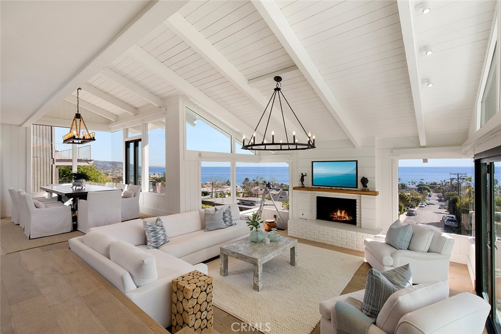 345 Heather Place, Laguna Beach CA 92651 - photo 1