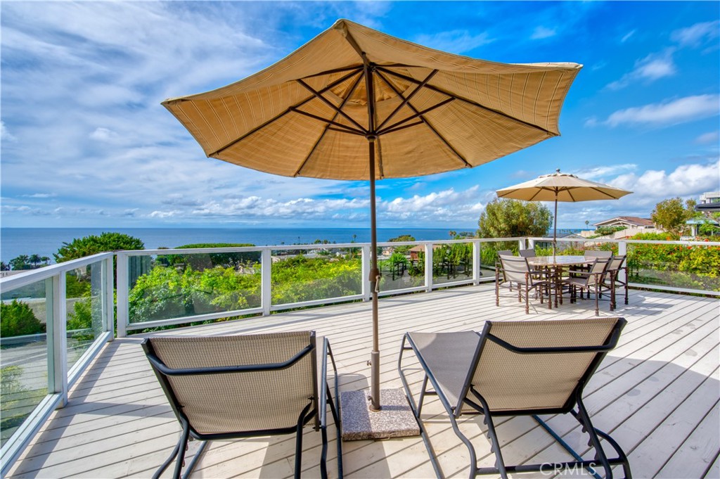 347 Pinecrest Drive, Laguna Beach CA 92651 - photo 1